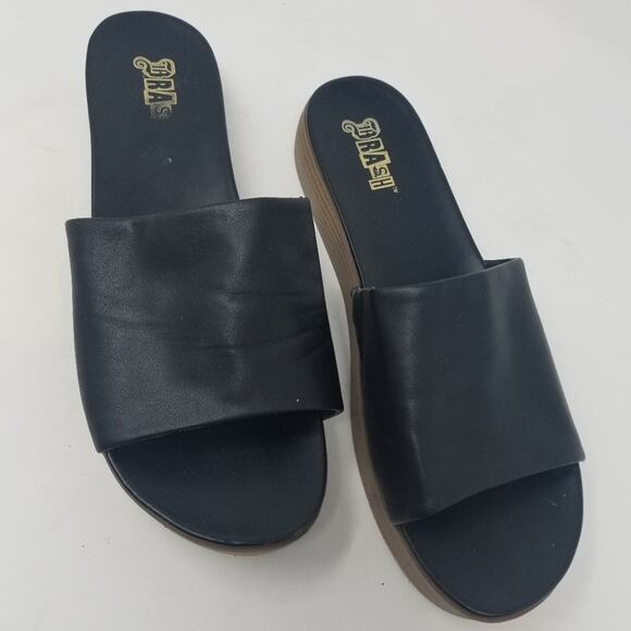 Brash Black Platform Slides Low Heel Sandals Slip On Comfortable Women's Size 9 - Picture 3 of 8